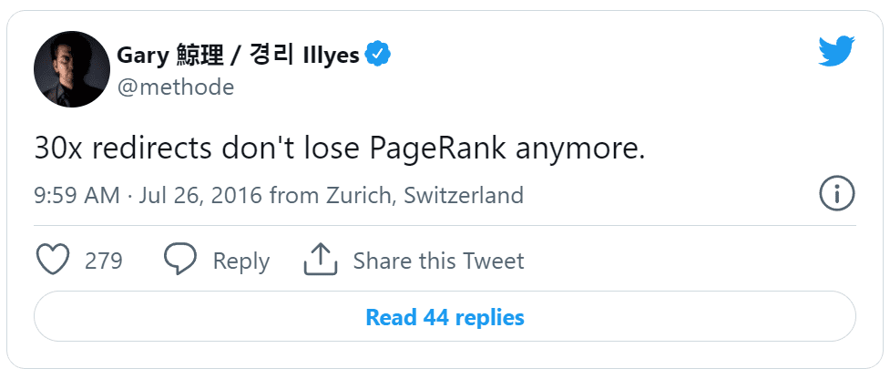 Egy tweet, amely a Google jelenlegi álláspontját tárgyalja a 301-es átirányításokkal és a PageRankkal kapcsolatban